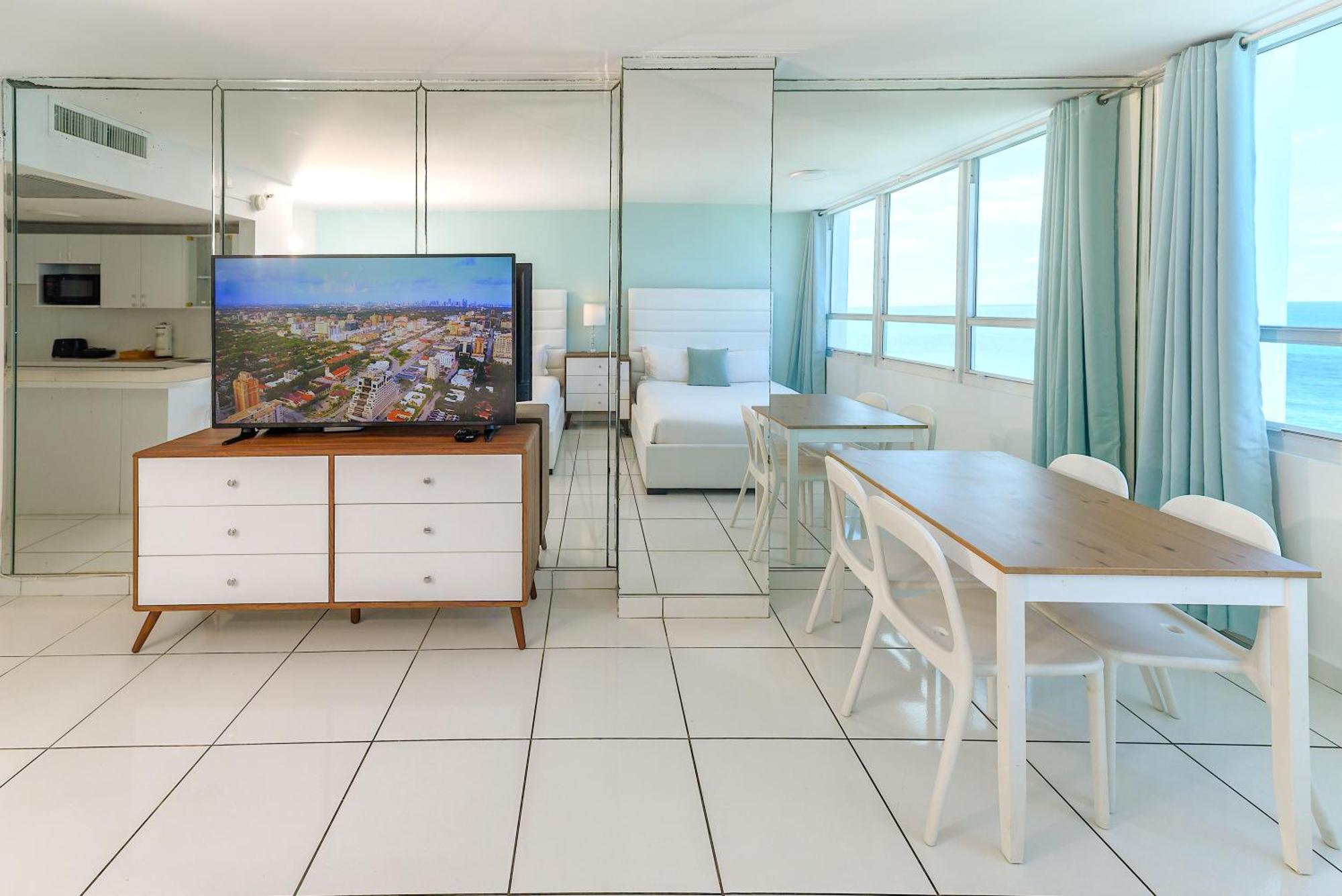 Seastays ~ Oceanfront Apartamento *