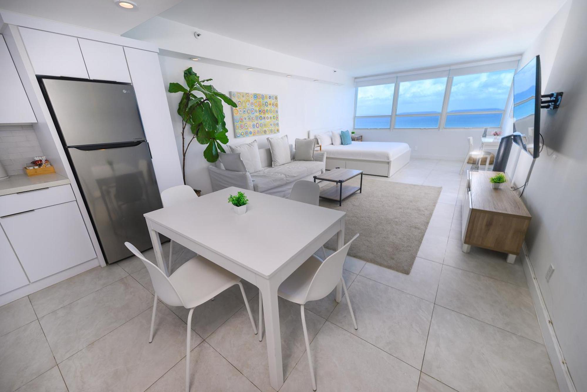 Seastays ~ Oceanfront Apartment Miami Beach