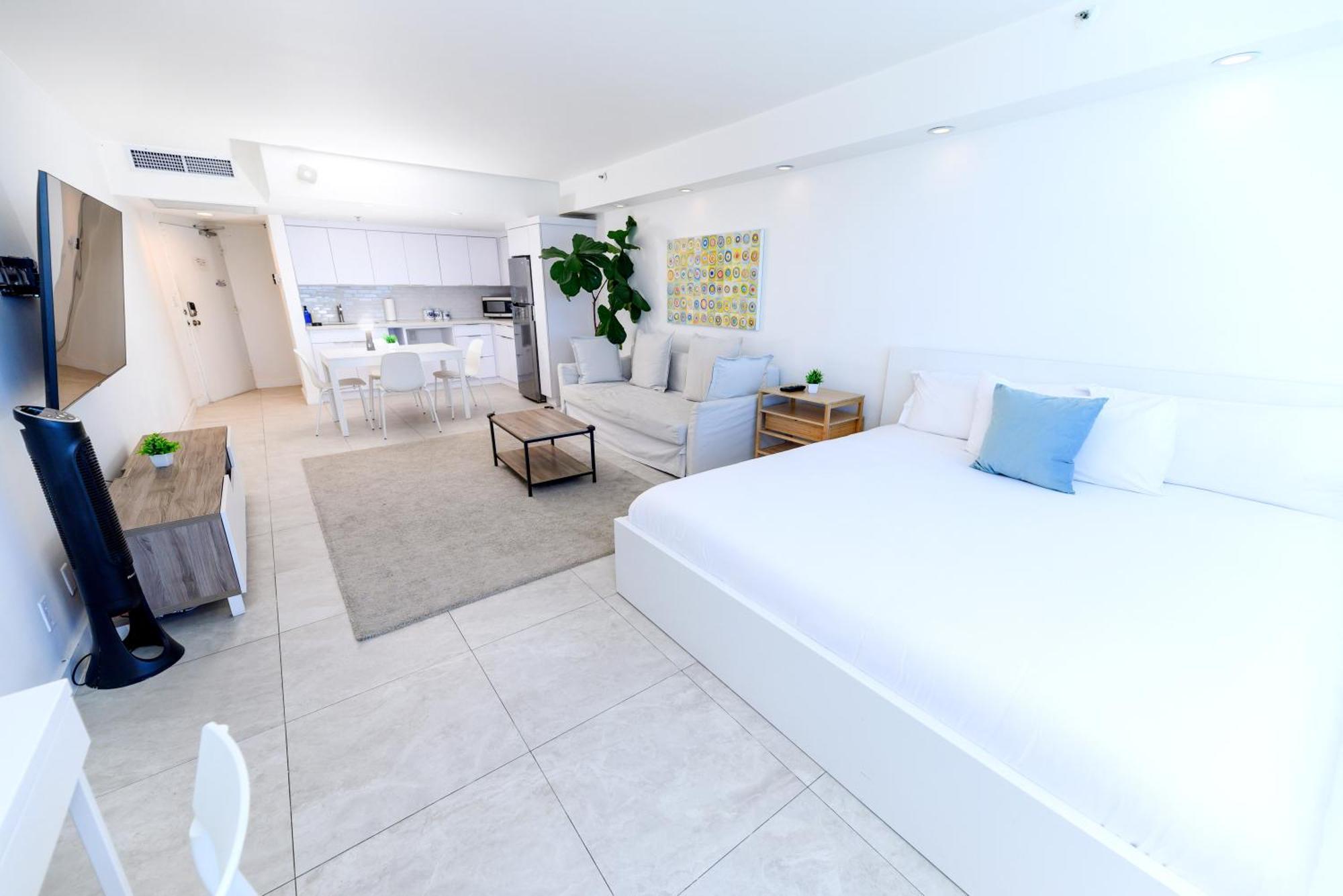 Seastays ~ Oceanfront Apartment